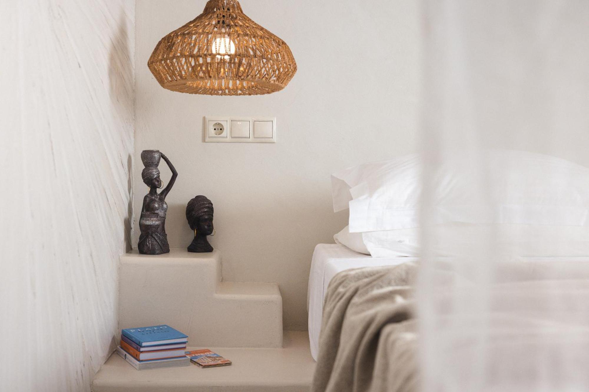 Gea Athenian Suites Экстерьер фото