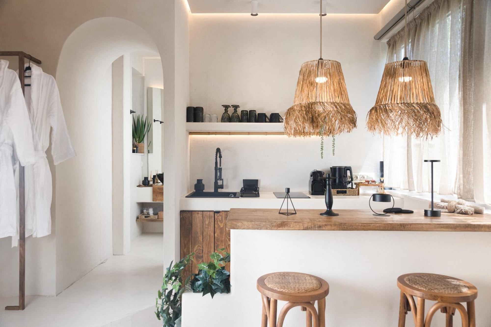 Gea Athenian Suites Экстерьер фото