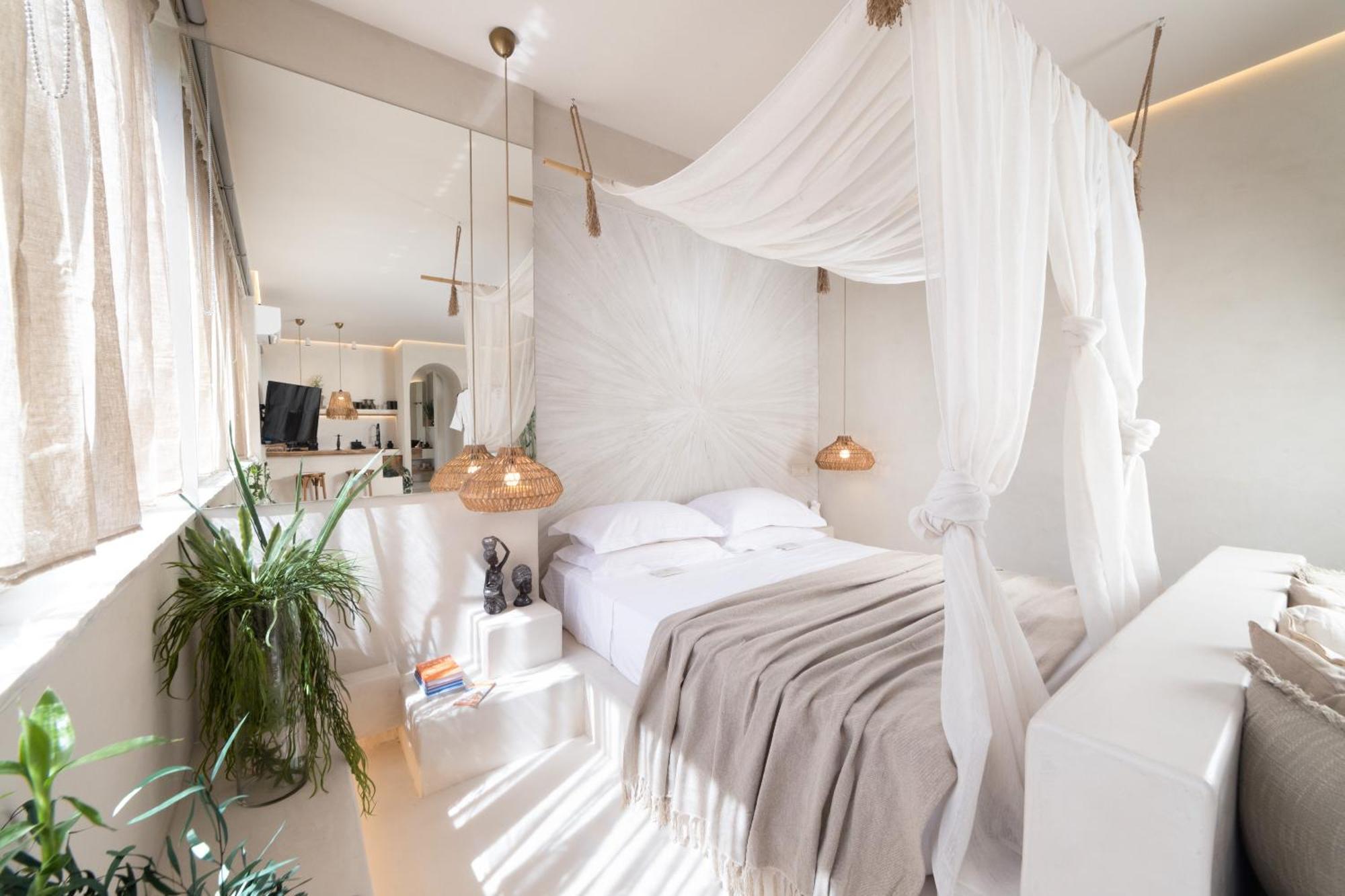 Gea Athenian Suites Экстерьер фото